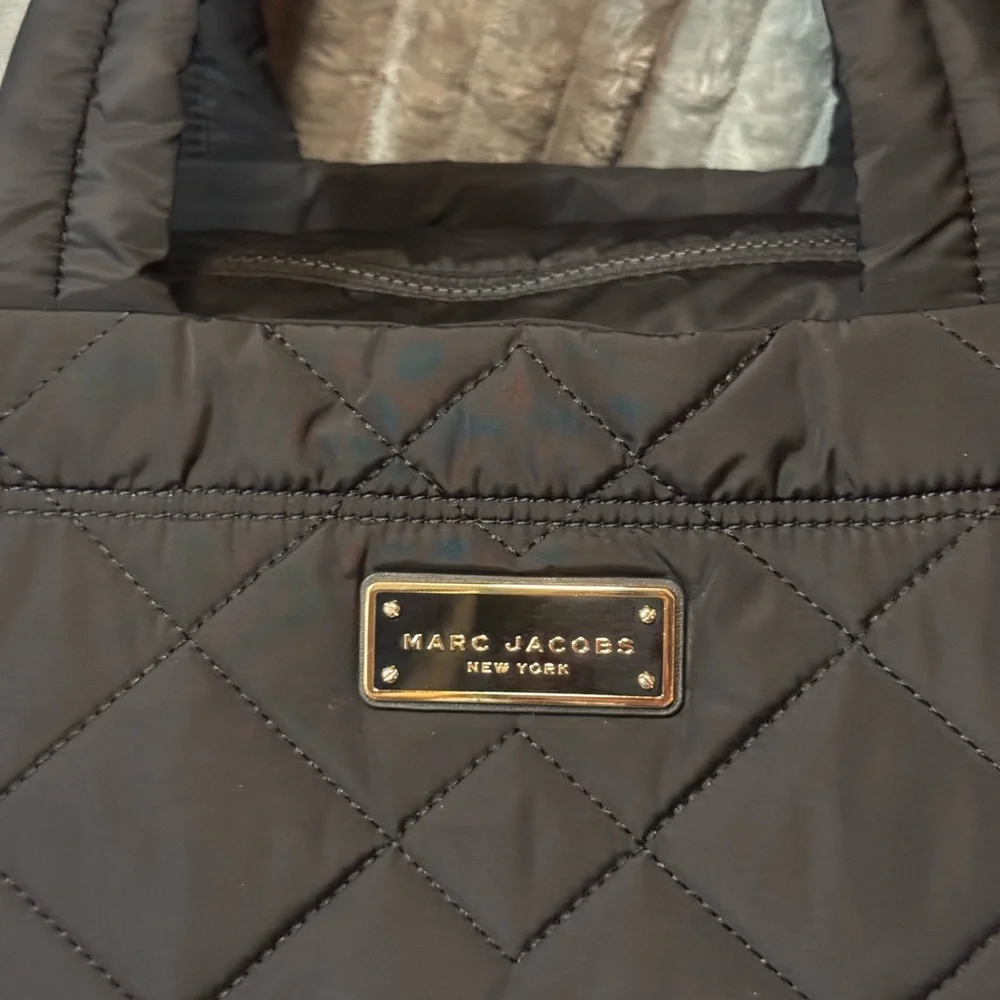 Marc Jacobs Black Quilted Tote Bag - Picture 2 of 14